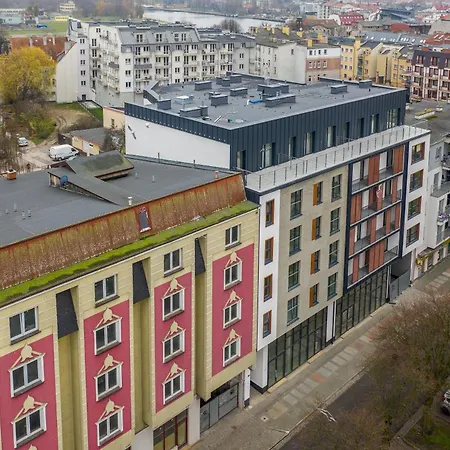 Apartament 206 *